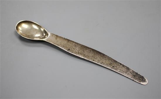 An unusual combination silver condiment spoon and knife??, indistinct marks, possible Scottish, 14.1cm, 19.7 grams.